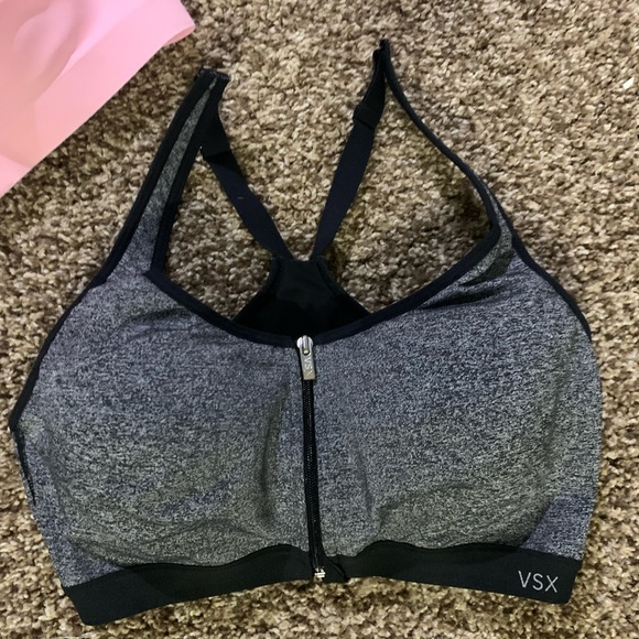 Victoria Secret Incredible Knockout Sports Bra - Picture 5 of 9